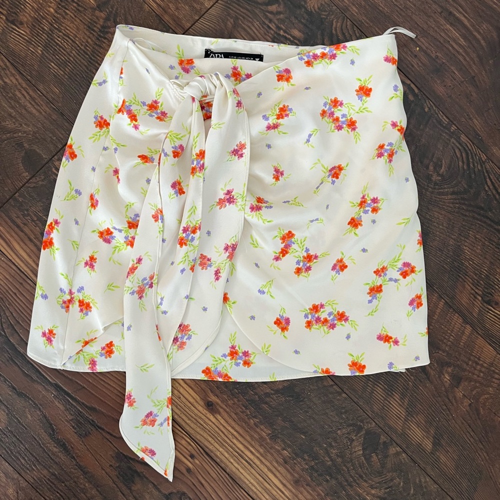 Zara skirt new with tags